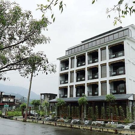 喜樂知足休閒民宿 Đông Sơn Ngoại thất bức ảnh